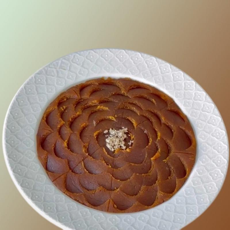 Traditional date halva 