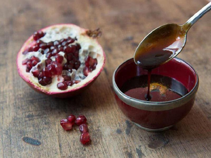 Pomegranate and Black Pepper Sauce